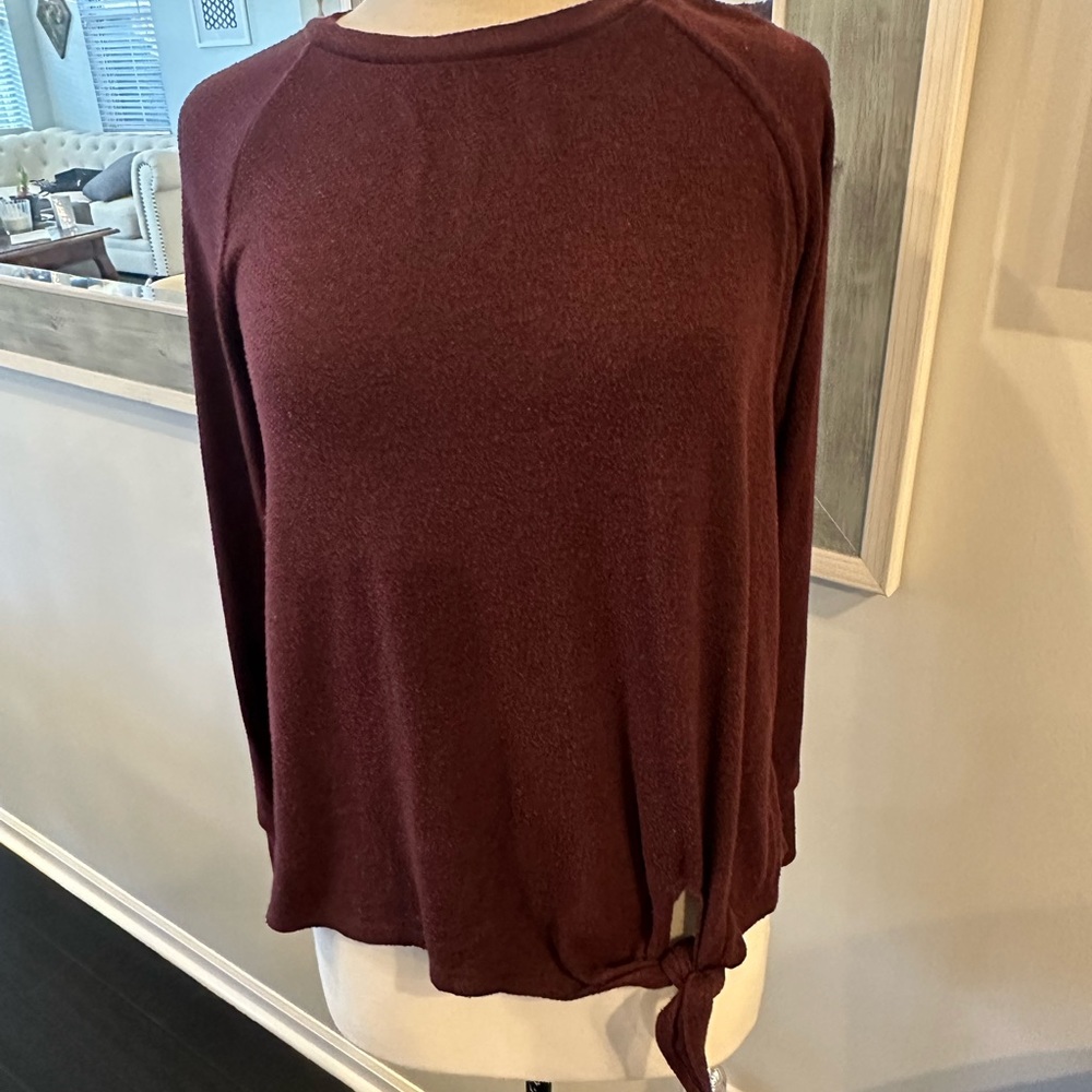 Gibson burgundy side tie top
